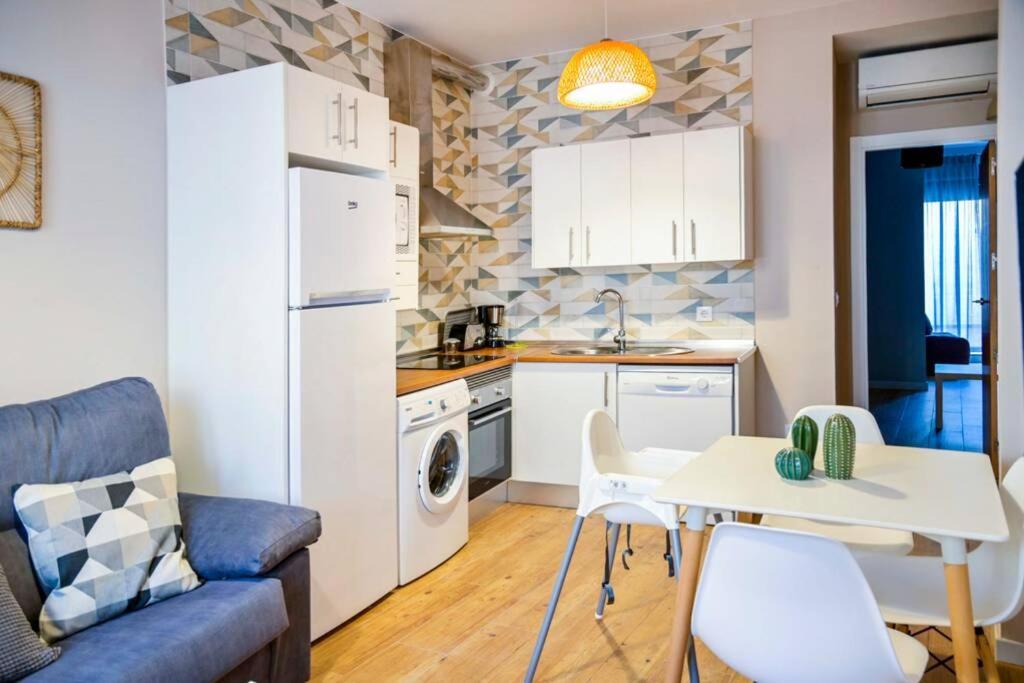 A - Apartamento Elegante Con Piscina Compartida Torrico Eksteriør billede